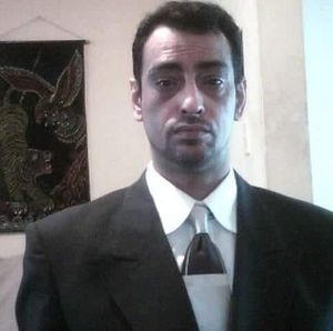 Meet your Posher, Amir